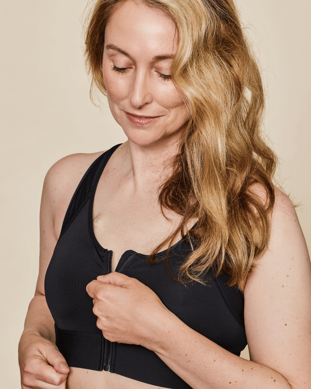 Bella Front‑Closure Sports Bra - Black
